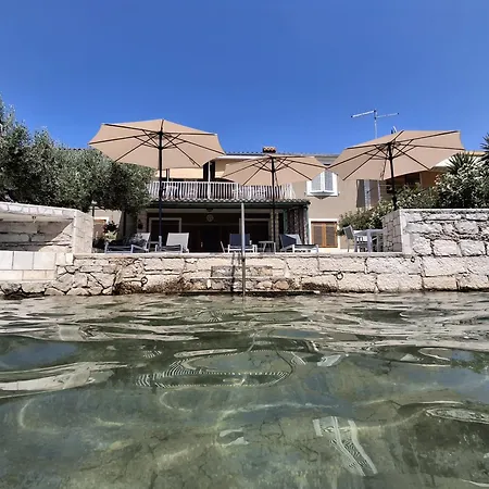 Apartman Solis 2 *