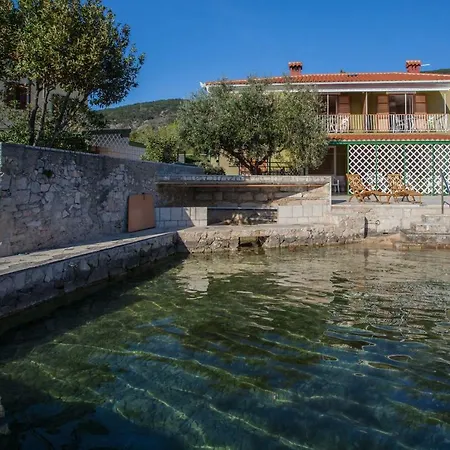 Solis 2 Appartamento Cres